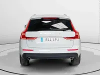 Usado Volvo XC60 Momentum 197 CV (144 kW) 2021 Blanco SUV
