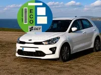 Usado Kia Rio 100 HP (73 kW) 2021 Branco Sedan