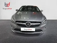 Usado Mercedes CLA200 Shooting Brake 156 CV (114 kW) 2016 Gris / plata Familiar