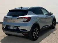 Usado Renault Captur Techno 90 CV (66 kW) 2024 Gris SUV