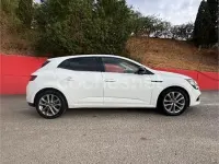 Usado Renault Mégane IV 90 CV (66 kW) 2017 Blanco Berlina