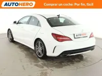 Usado Mercedes CLA200 AMG line 136 CV (100 kW) 2018 Blanco Coupe