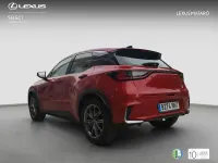 Usado Lexus LBX 136 CV (100 kW) 2025 Rojo SUV