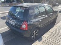Usado Renault Clio II 75 CV (55 kW) 2005 Negro Berlina