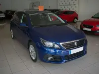 Usado Peugeot 308 Style 110 CV (80 kW) 2019 Eeg  pintura azul magnetic Familiar
