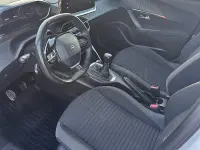 Usado Peugeot 2008 Active 110 CV (80 kW) 2021 Blanco SUV
