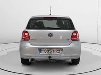 Usado VW Polo Advance 90 CV (66 kW) 2013 Gris Utilitario