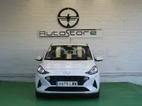 Usado Hyundai i10 67 CV (49 kW) 2022 Blanco Utilitario