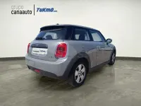 Usado Mini ONE 102 CV (75 kW) 2019 Gris / plata Utilitario
