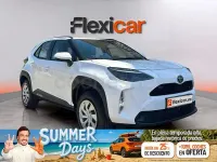 Usado Toyota Yaris Cross Active 130 CV (95 kW) 2026 Blanco SUV