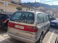Usado Seat Alhambra 110 CV (80 kW) 1999 Gris / plata Monovolumen