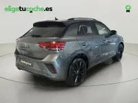 Usado VW T-Roc R-line 150 CV (110 kW) 2025 Gris / plata SUV