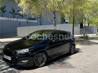 Usado Ford Focus ST-Line 125 CV (91 kW) 2018 Negro Berlina