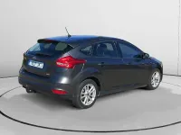 Usado Ford Focus Trend+ 125 CV (91 kW) 2015 Gris Utilitario