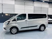 Usado Ford Transit Custom Nugget 150 CV (110 kW) 2023 Gris / plata Monovolumen