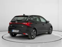 Usado Hyundai i20 101 CV (74 kW) 2023 Negro Utilitario