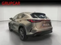 Usado Lexus NX350h Business Edition 242 CV (177 kW) 2023 Gris / plata SUV