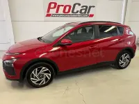 Usado Hyundai Bayon 100 CV (73 kW) 2024 Granate SUV