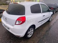 Begagnad Renault Clio IV Evolution 90 HK (66 kW) 2012 Vit Sedan