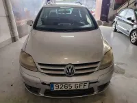 Usado VW Golf Plus Cross Highline 140 CV (102 kW) 2008 Gris / plata Monovolumen