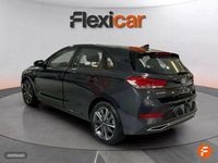 Usado Hyundai i30 Trend 100 CV (73 kW) 2023 Azul Monovolumen