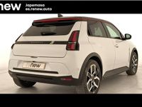 Usado Renault 5 E-Tech Techno 110 kW (150 CV) 2024 Blanco con techo negro Berlina