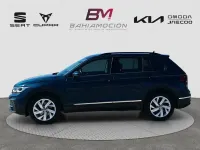Usado VW Tiguan Life 150 CV (110 kW) 2021 Azul SUV