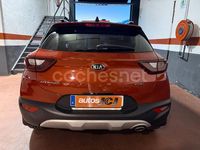 Usado Kia Stonic 100 CV (73 kW) 2019 Granate SUV