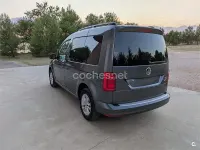 Usado VW Caddy 102 CV (75 kW) 2017 Gris / plata Monovolumen