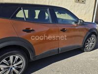 Usado Peugeot 2008 Allure 110 CV (80 kW) 2021 Naranja SUV