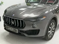 Usado Maserati Levante 275 CV (202 kW) 2017 Gris SUV