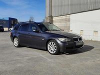 Usado BMW 320 170 CV (125 kW) 2008 Gris Familiar