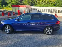 Usado Peugeot 308 SW Allure 130 CV (95 kW) 2018 Azul Familiar
