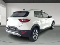 Usado Kia Stonic 100 CV (73 kW) 2026 Blanco SUV