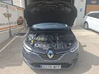 Usado Renault Mégane GrandTour Techno 140 CV (102 kW) 2023 Gris / plata Familiar