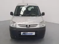 Usado Peugeot Partner Tepee 75 CV (55 kW) 2010 Gris / plata Monovolumen