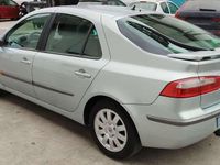 Usado Renault Laguna II Privilege 120 CV (88 kW) 2004 Plateado Berlina