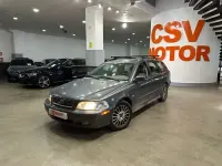 Usado Volvo V40 109 CV (80 kW) 2004 Gris Familiar