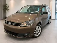 Usado VW Touran Advance 105 CV (77 kW) 2012 Marrón Monovolumen
