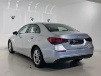 Usado Mercedes A180 116 CV (85 kW) 2020 Gris / plata Berlina