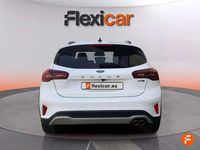 Używany Ford Focus Active 156 KM (114 kW) 2022 Biały Sedan/Limuzyna