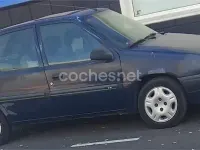 Usado Citroën Saxo 75 CV (55 kW) 1996 Azul Utilitario