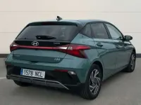 Usado Hyundai i20 101 HP (74 kW) 2025 Verde Citadino
