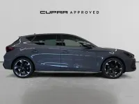 Usado Cupra Leon 150 CV (110 kW) 2024 Gris / plata Berlina