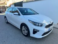 Usado Kia Ceed 100 CV (73 kW) 2021 Blanco Utilitario