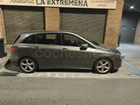 Usado Mercedes B180 109 CV (80 kW) 2012 Gris / plata Utilitario