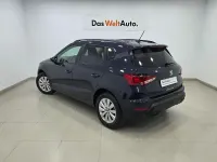 Usado Seat Arona Style Plus 110 CV (80 kW) 2022 Azul SUV