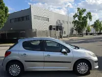 Usado Peugeot 207 95 CV (69 kW) 2008 Gris / plata Berlina