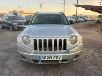 Usado Jeep Compass Limited 140 CV (102 kW) 2007 Gris / plata SUV
