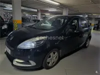 Usado Renault Scénic III 95 CV (69 kW) 2012 Negro Monovolumen